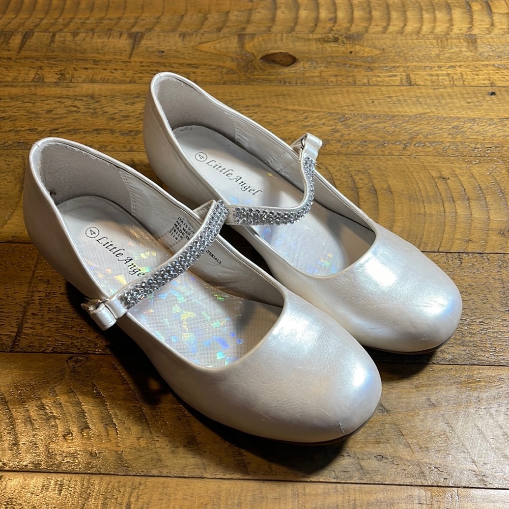Little Angel girls dressy shoes size 4